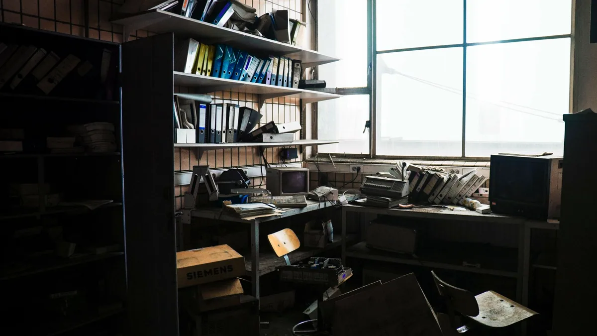A workstation nobody uses any more.